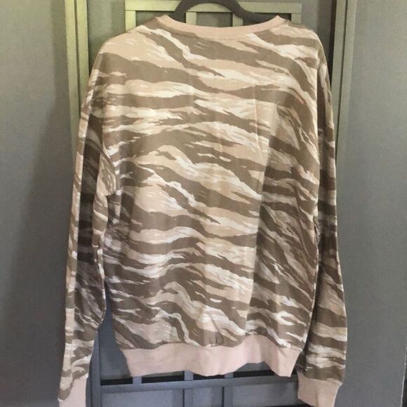 NWT  Divided H&M 10 Woodland camo sweatshirt oversized size M - Picture 4 of 4